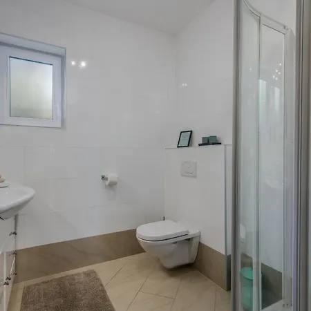Ada Apartment