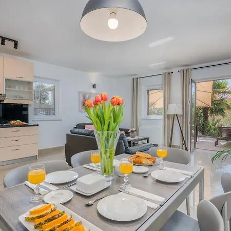 Apartment Ada