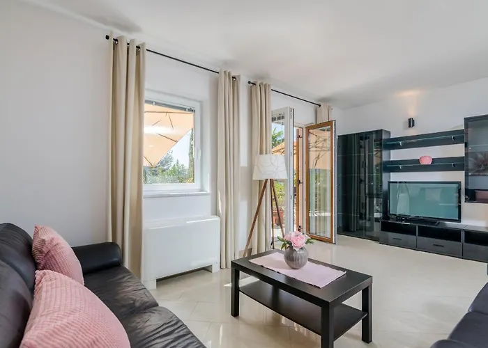 Ada Appartement Malinska